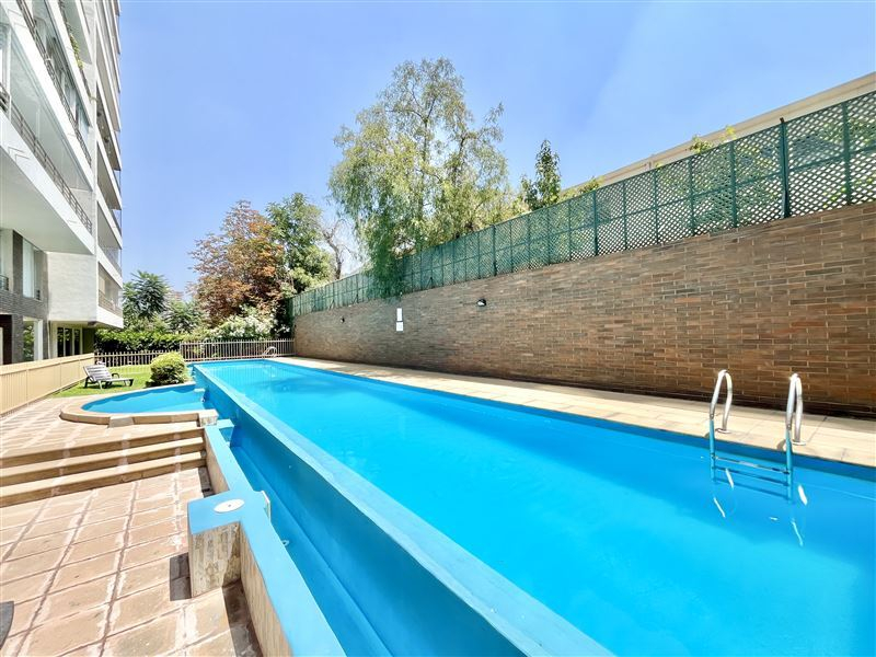 Venta Departamento Norte 2D en suite Walk-in cl&oacute;set 2B 2E 1B  - Las Condes