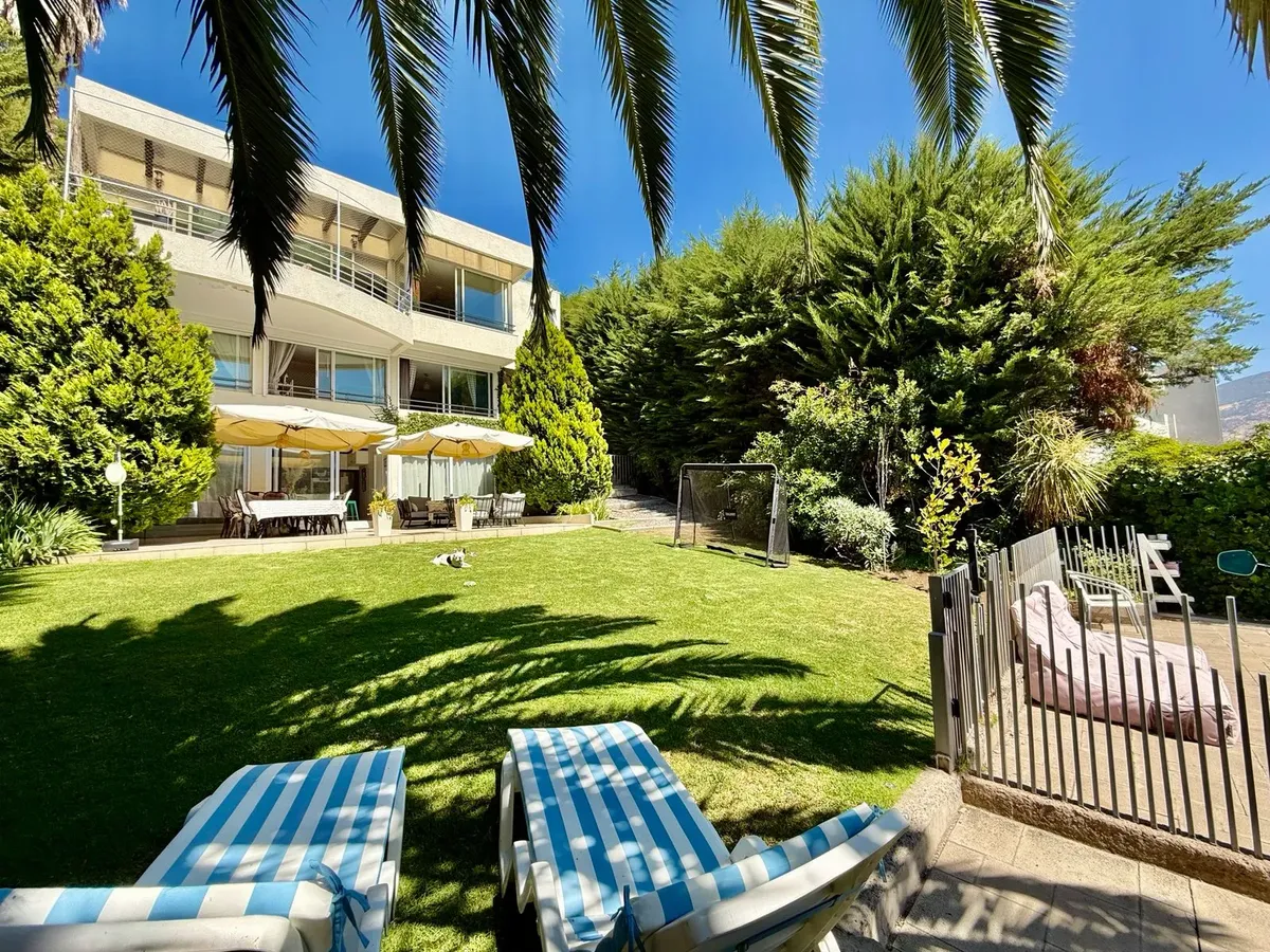 Venta Casa NO 5D 5B 2E El Huinganal - Lo Barnechea