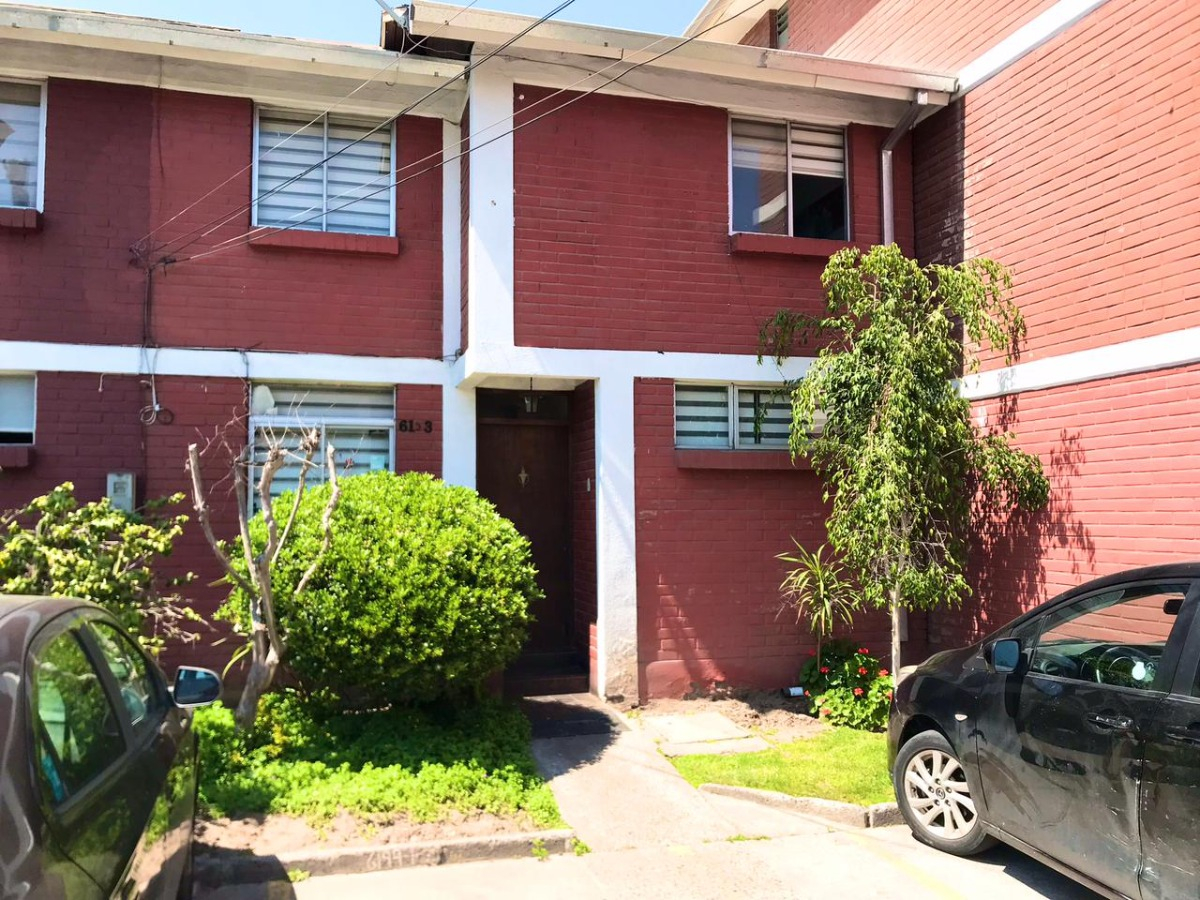 Venta Casa NOSP 4D en suite 3B 1E 1B Metro Sim&oacute;n Bolivar - La Reina