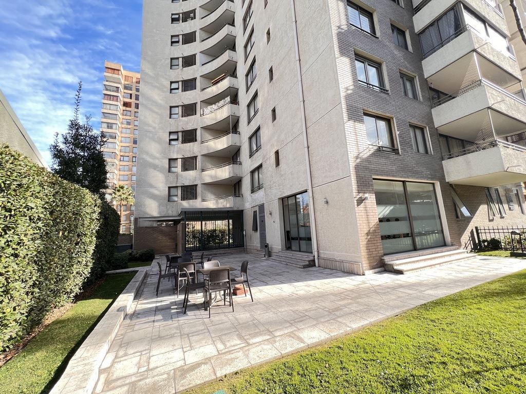 Venta Departamento O 2D en suite Walk-in cl&oacute;set 2B 1E 1B Rotonda Atenas - Las Condes