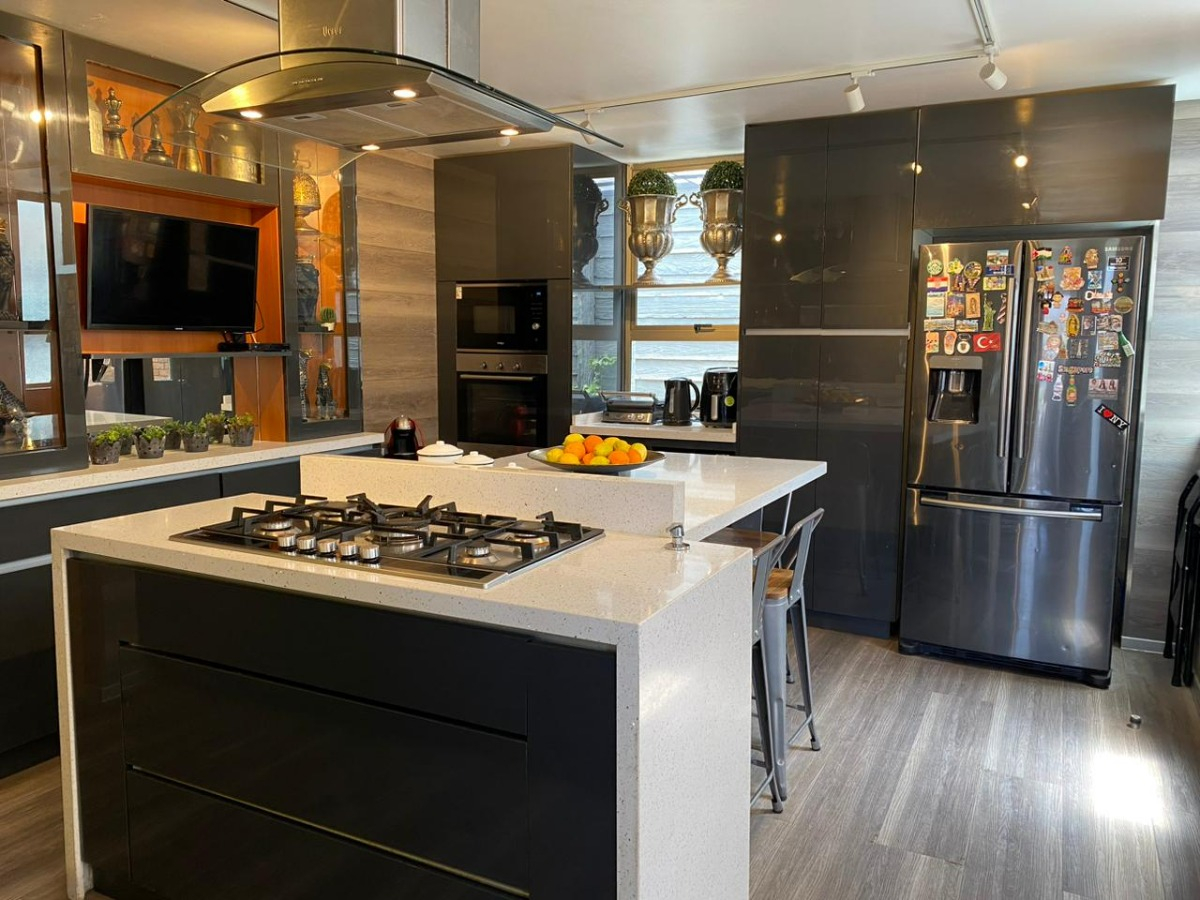 Arriendo Casa O 3D en suite Walk-in cl&oacute;set 3B 3E Los Dominicos - Las Condes
