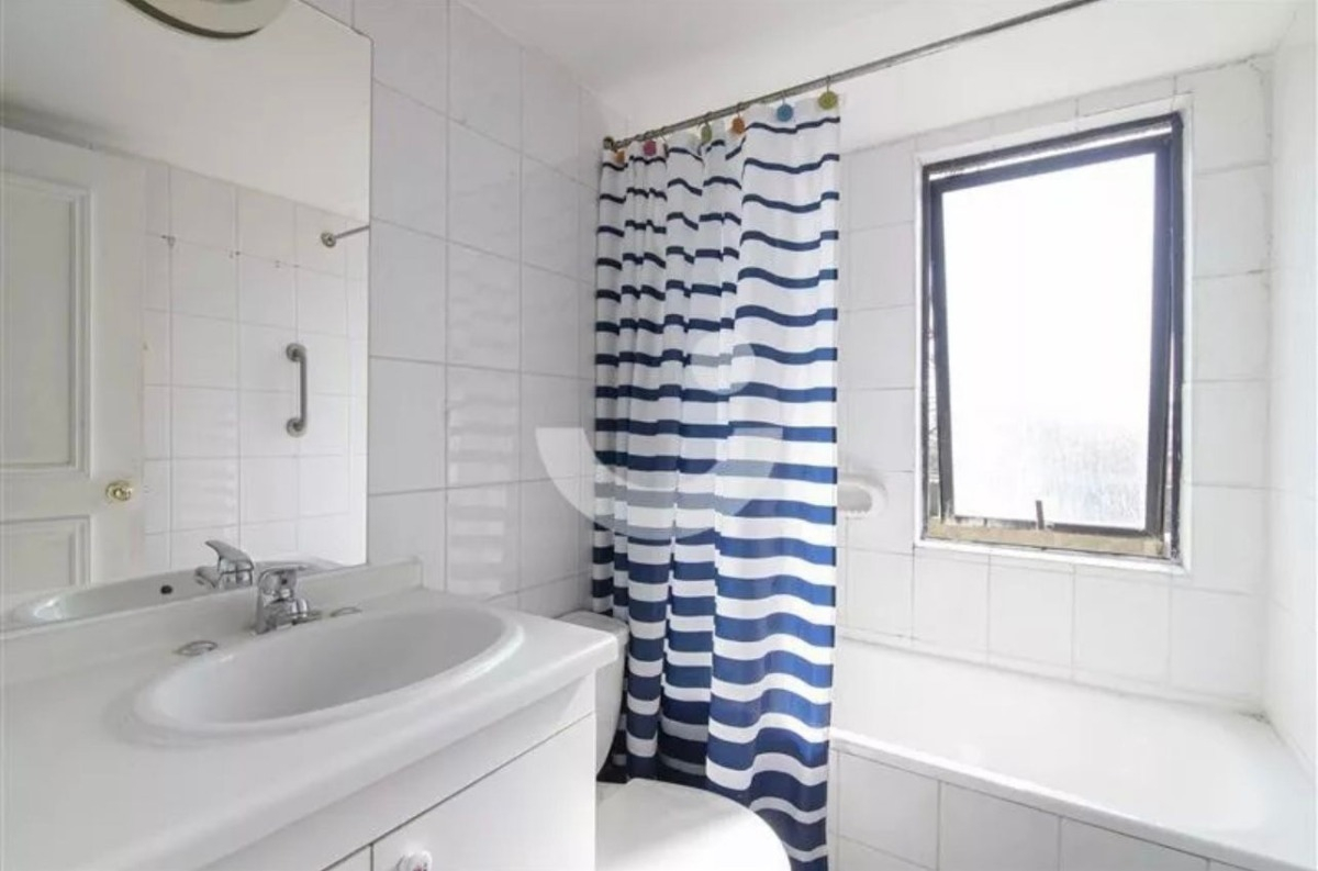 Venta Departamento NP 2D 1B 1E 1B Antigua Lo Barnechea - Lo Barnechea