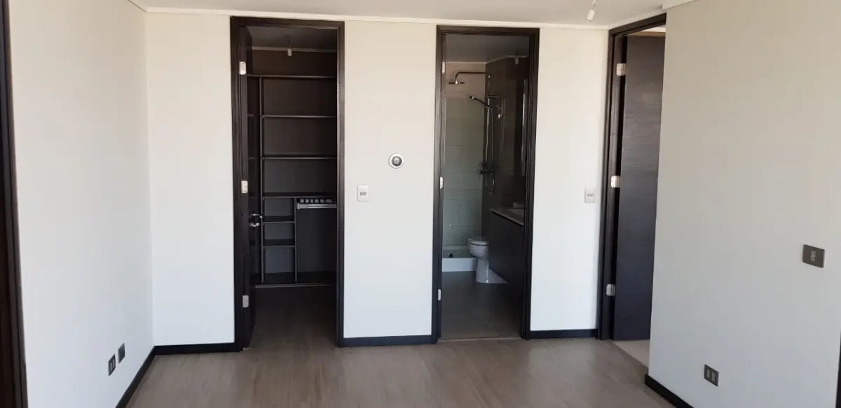 Venta Departamento 1D en suite Walk-in cl&oacute;set 1B 1E 1Bd  - Vitacura