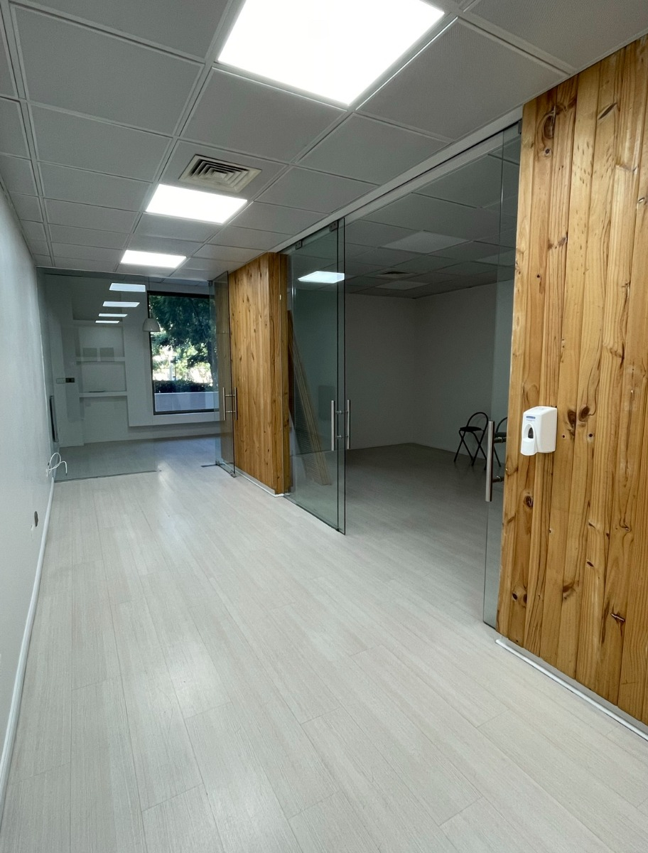 Venta Oficina NP 2B 1E 1B Metro Manquehue - Apumanque - Las Condes