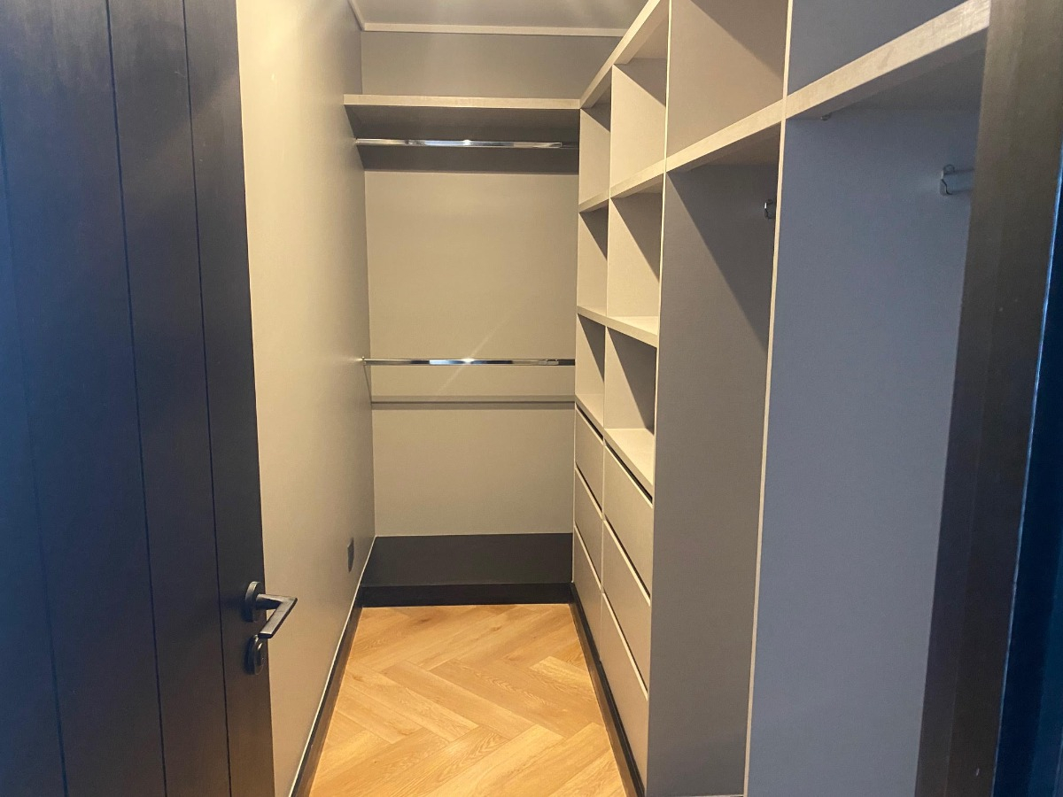 Arriendo Departamento NP 2D en suite Walk-in cl&oacute;set 2B 2E 1B Barrio El Golf - Las Condes