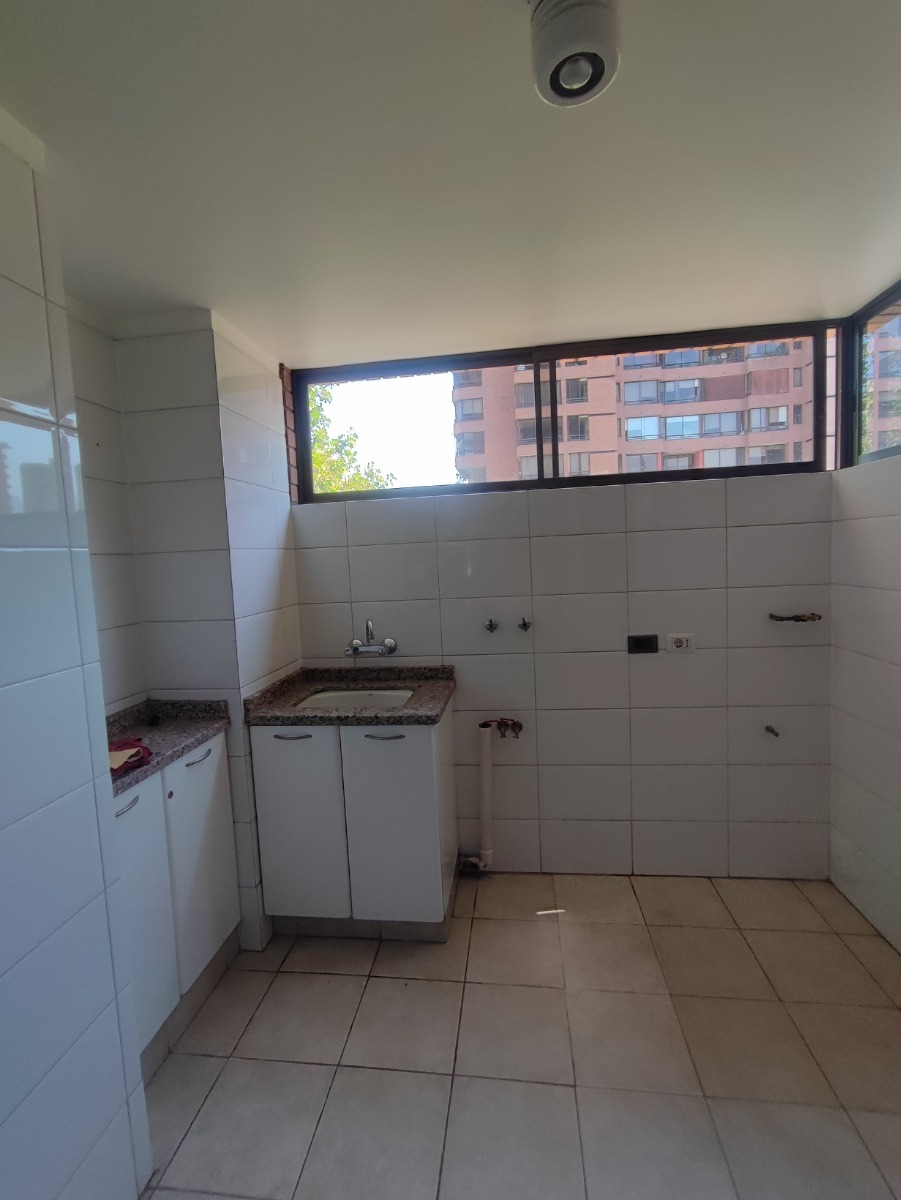 Venta Departamento 4D en suite Walk-in cl&oacute;set 3B 2E 1B  - Las Condes