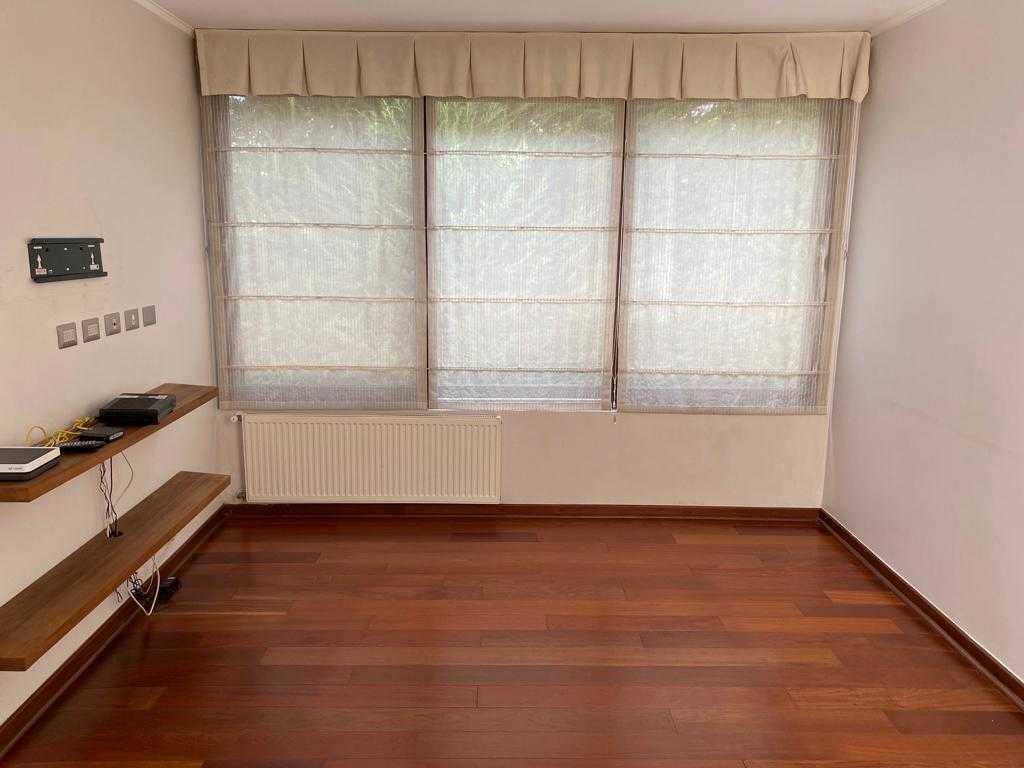 Venta Casa NO 5D en suite Walk-in cl&oacute;set 4B 4E 1B Chicureo - Colina