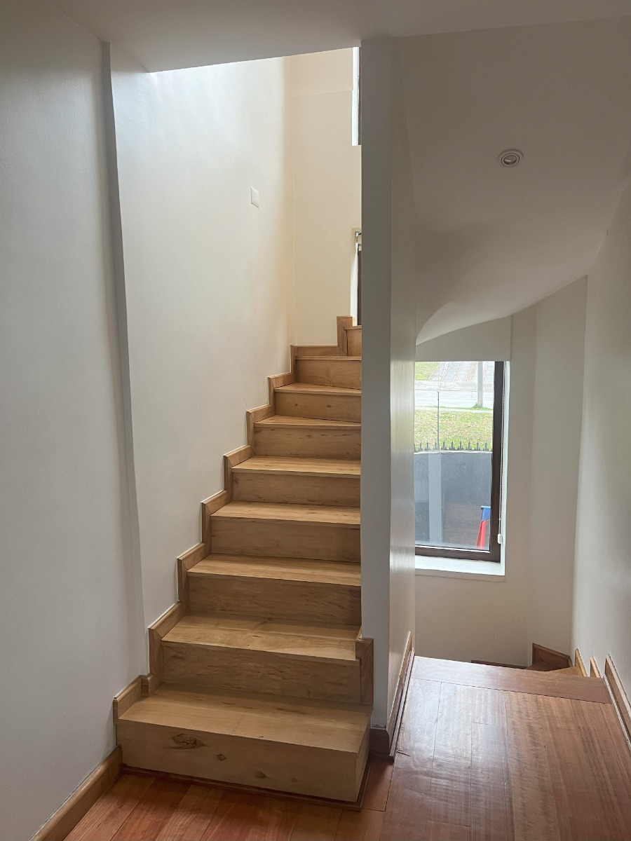 Venta Casa O 5D en suite Walk-in cl&oacute;set 6B 2E 2B San Carlos de Apoquindo - Las Condes