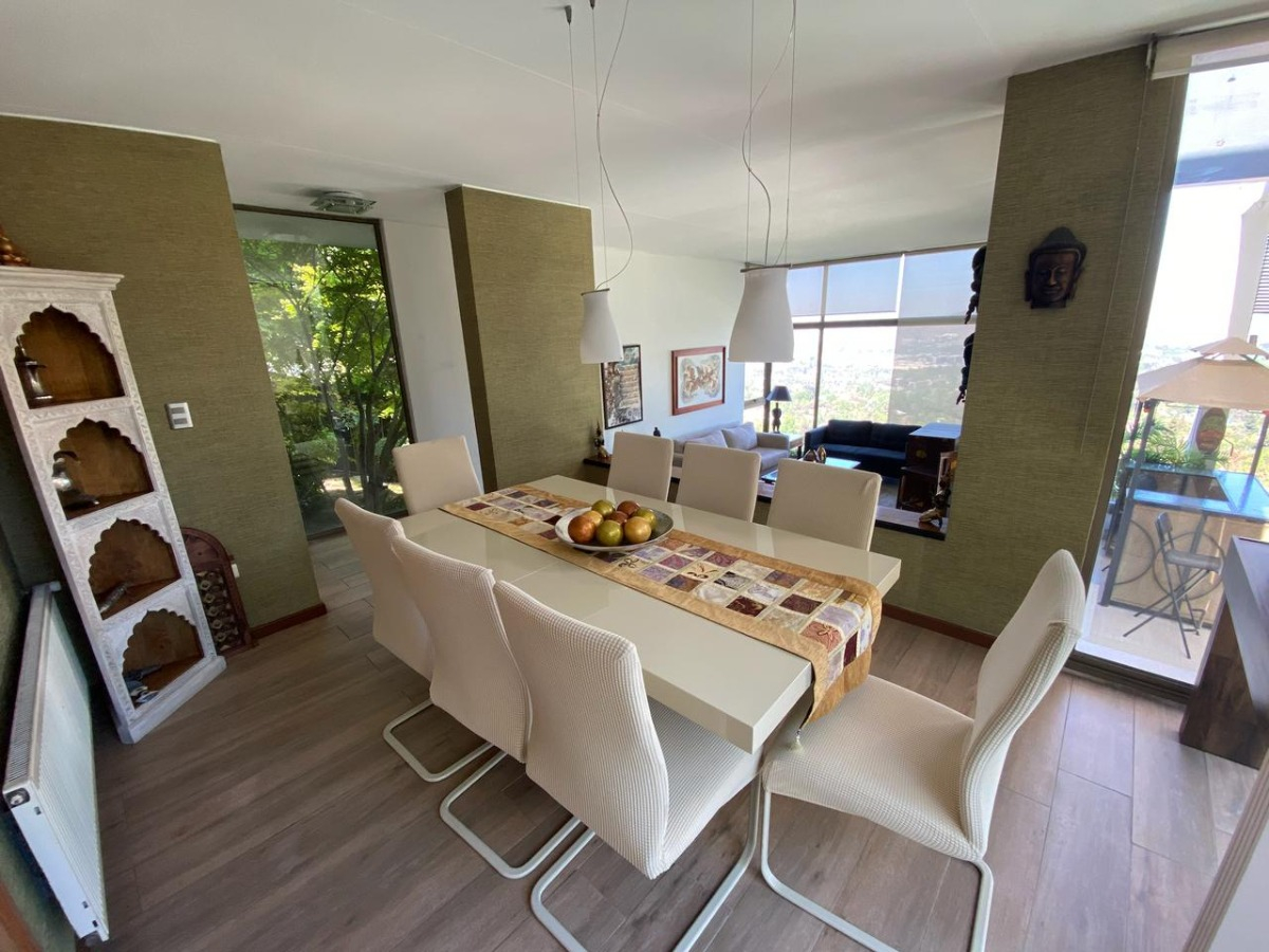 Venta Casa P 4D en suite Walk-in cl&oacute;set 4B 2E 1B El Huinganal - Lo Barnechea