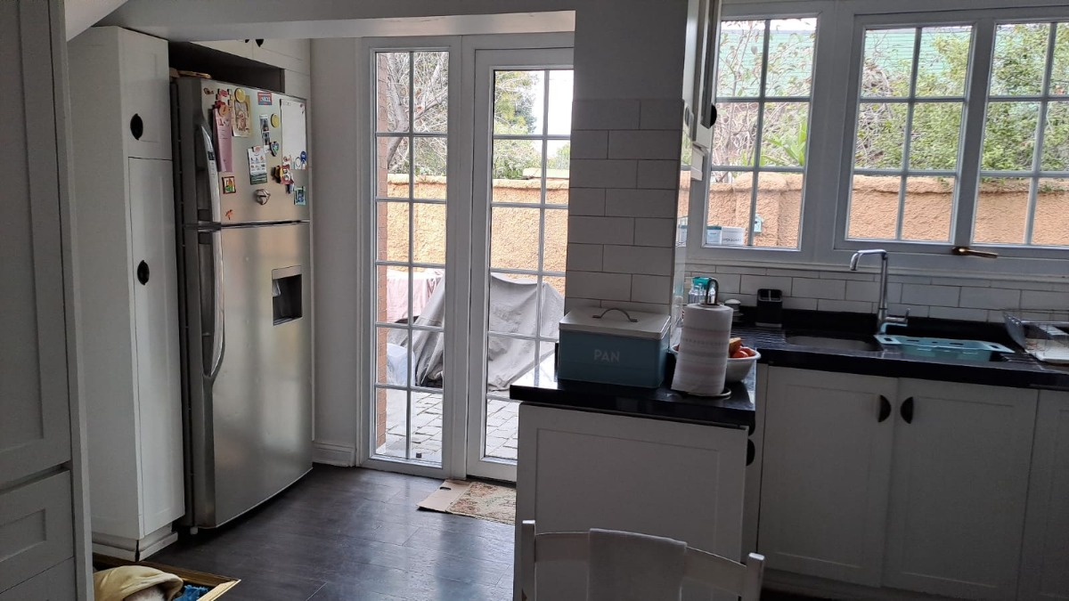 Venta Casa P 4D 2B 4E 1B Rotonda Atenas - Las Condes