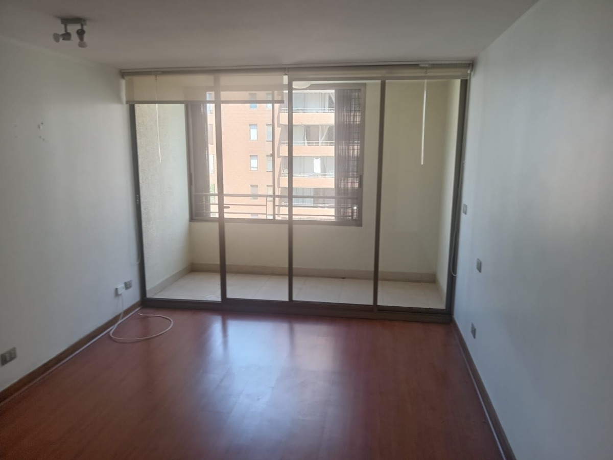 Arriendo Departamento NO 2D en suite Walk-in cl&oacute;set 2B 1E 1B Nueva Las Condes - Las Condes