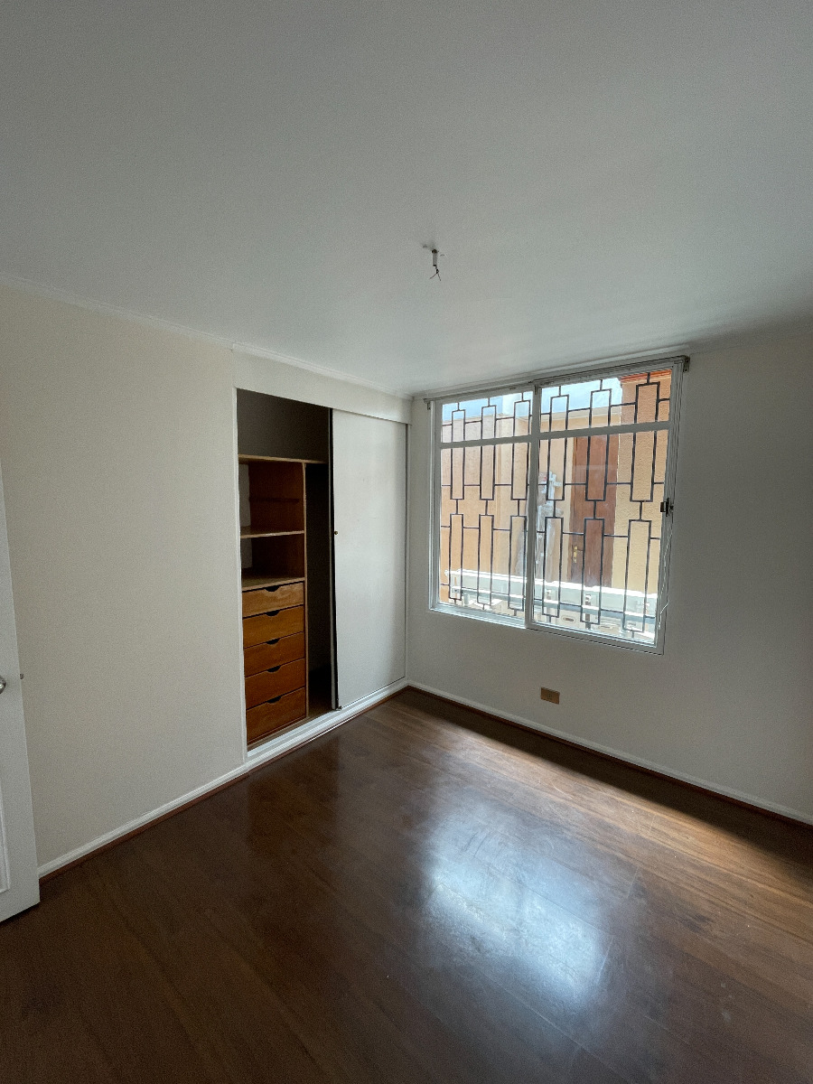 Venta Casa NO 4D 2B 1E Metro Pr&iacute;ncipe de Gales - Country Club - La Reina