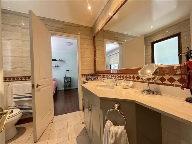 Arriendo Casa 7D 7B 6E 2B Los Dominicos - Las Condes