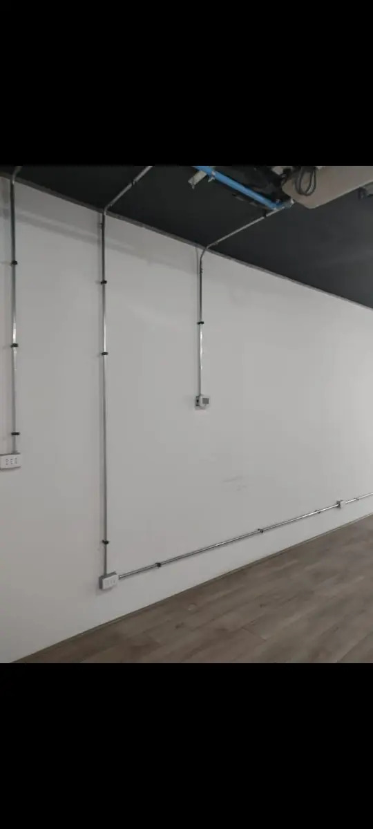 Venta Oficina 1B Metro Sim&oacute;n Bolivar - La Reina