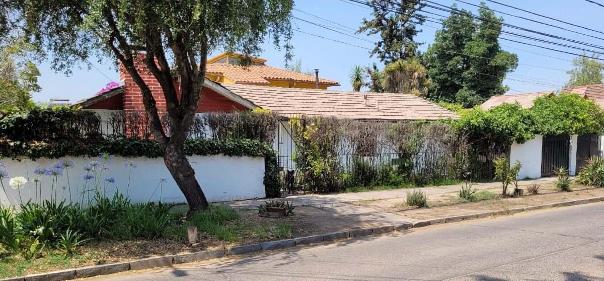 Venta Casa NO 3D 2B 2E 1B Metro Sim&oacute;n Bolivar - La Reina