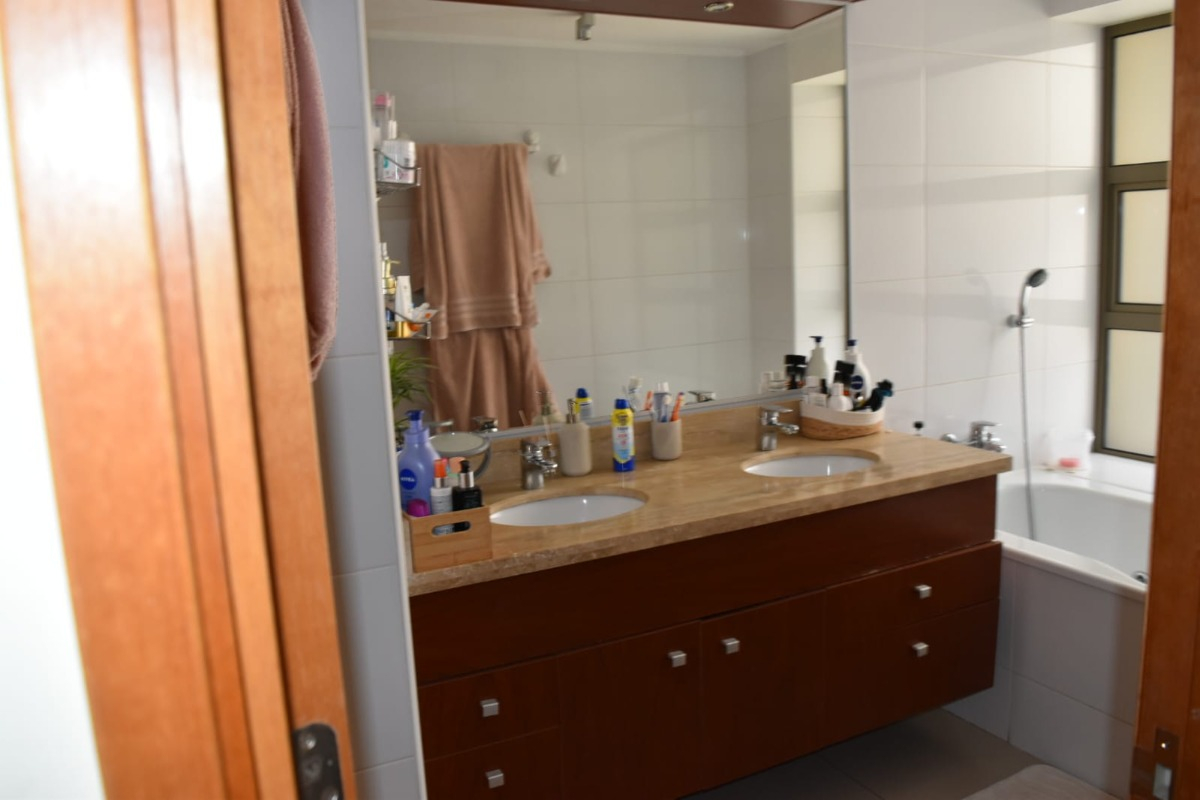 Venta Departamento NP 4D en suite Walk-in cl&oacute;set 3B 2E 1B Alto Las Condes - Las Condes