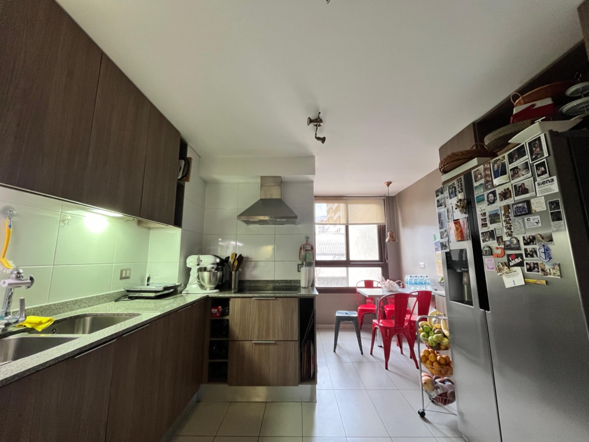 Venta Departamento S 3D en suite Walk-in cl&oacute;set 2B 1E 1B Rotonda Atenas - Las Condes