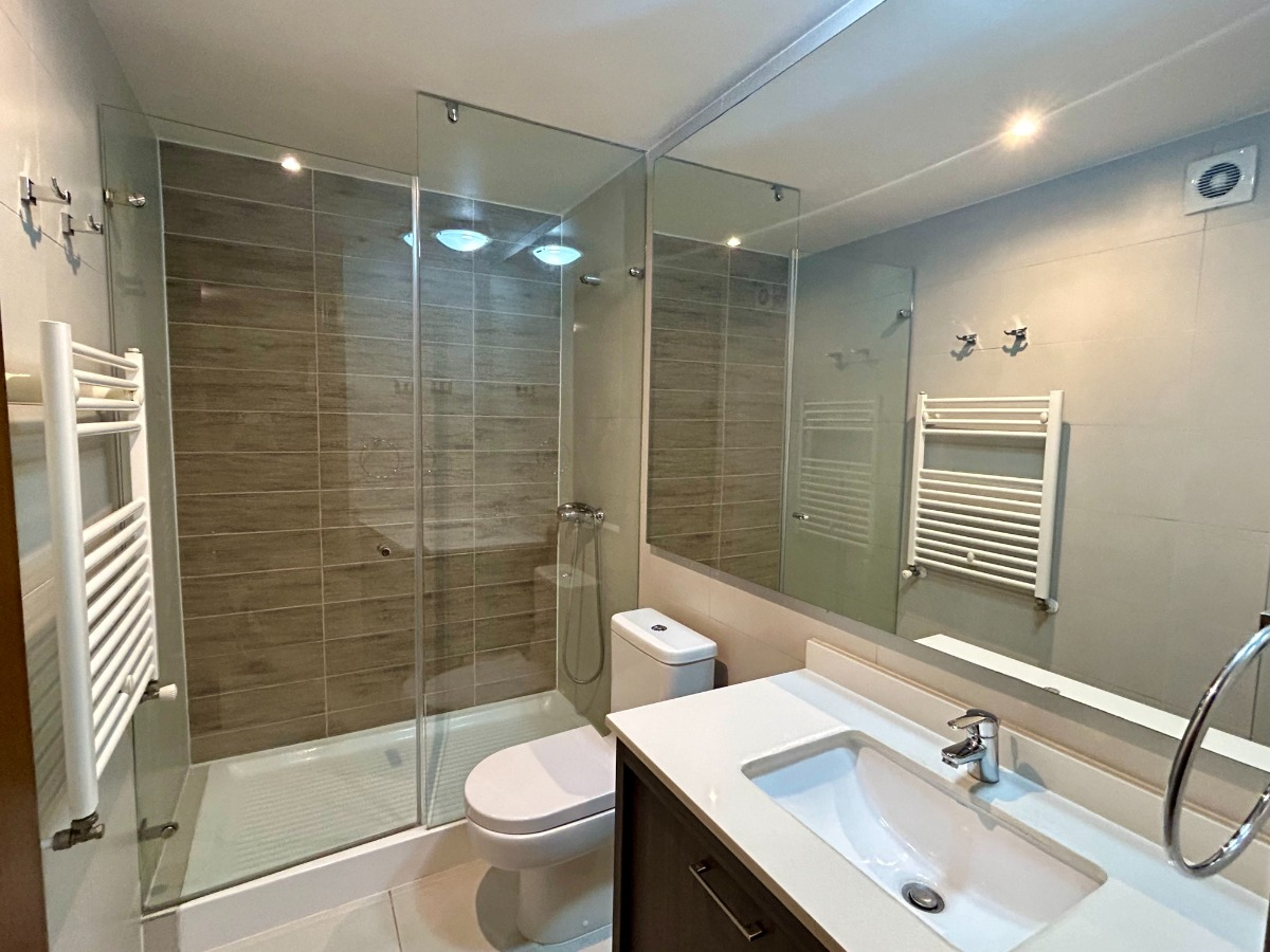 Arriendo Departamento SO 1D en suite Walk-in cl&oacute;set 1B 1E 1B La Dehesa - Lo Barnechea