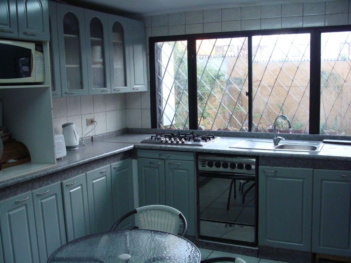 Arriendo Casa N 4D en suite 3B 2E Carlos Ossand&oacute;n - La Reina