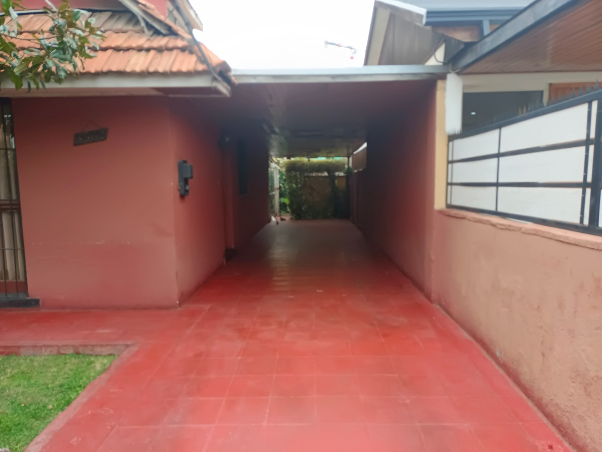 Venta Casa S 5D 2B 3E 1B Rotonda Atenas - Las Condes