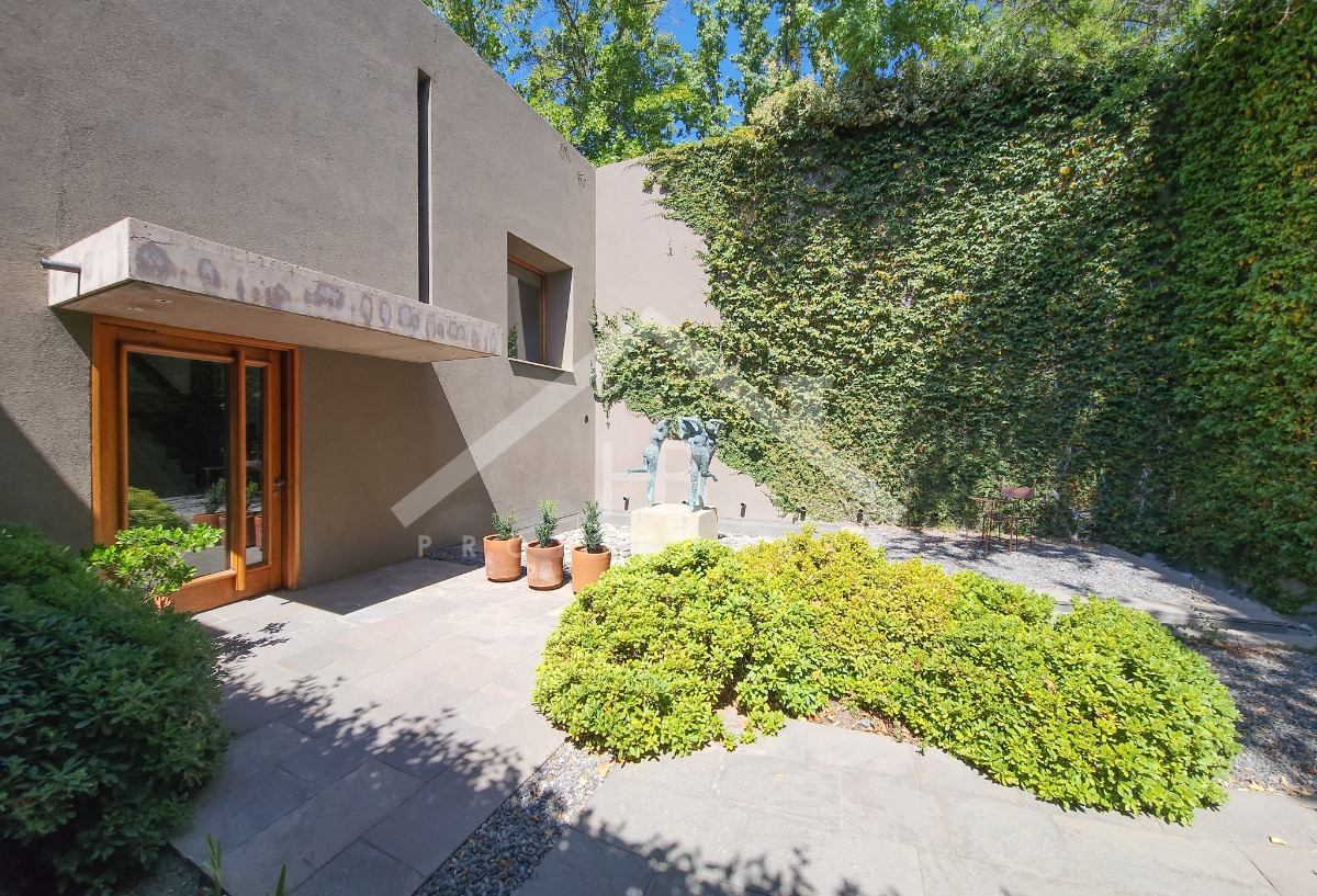 Arriendo Casa NO 4D en suite Walk-in cl&oacute;set 4B 3E 1B La Dehesa - Lo Barnechea