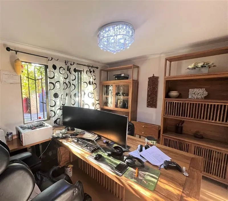 Venta Casa NO 5D WI cl&oacute;set Suite 4B 4E 1Bd Nuestra Se&ntilde;ora del Rosario - Vitacura