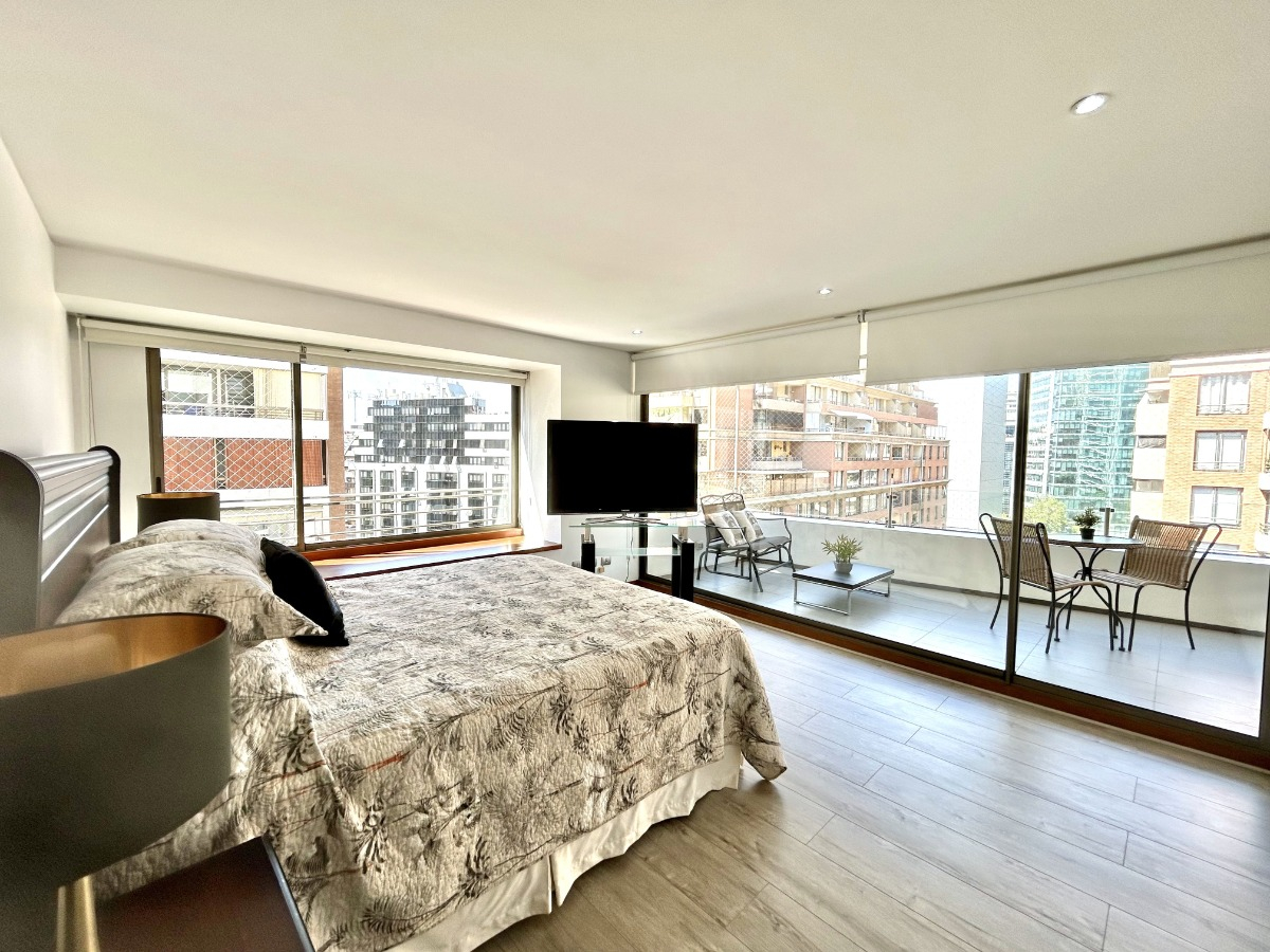 Arriendo Departamento SO 4D en suite Walk-in cl&oacute;set 4B 2E 1B Barrio El Golf - Las Condes