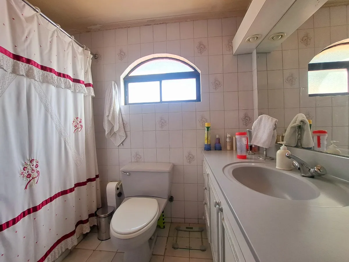 Venta Casa NO 3D WI cl&oacute;set Suite 3B 5E 1Bd Quinchamal&iacute; - Las Condes