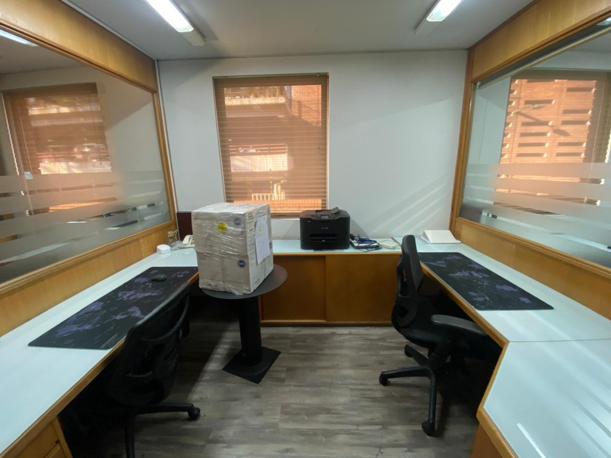 Arriendo Oficina NO 2B 1E Parque Arauco - Las Condes