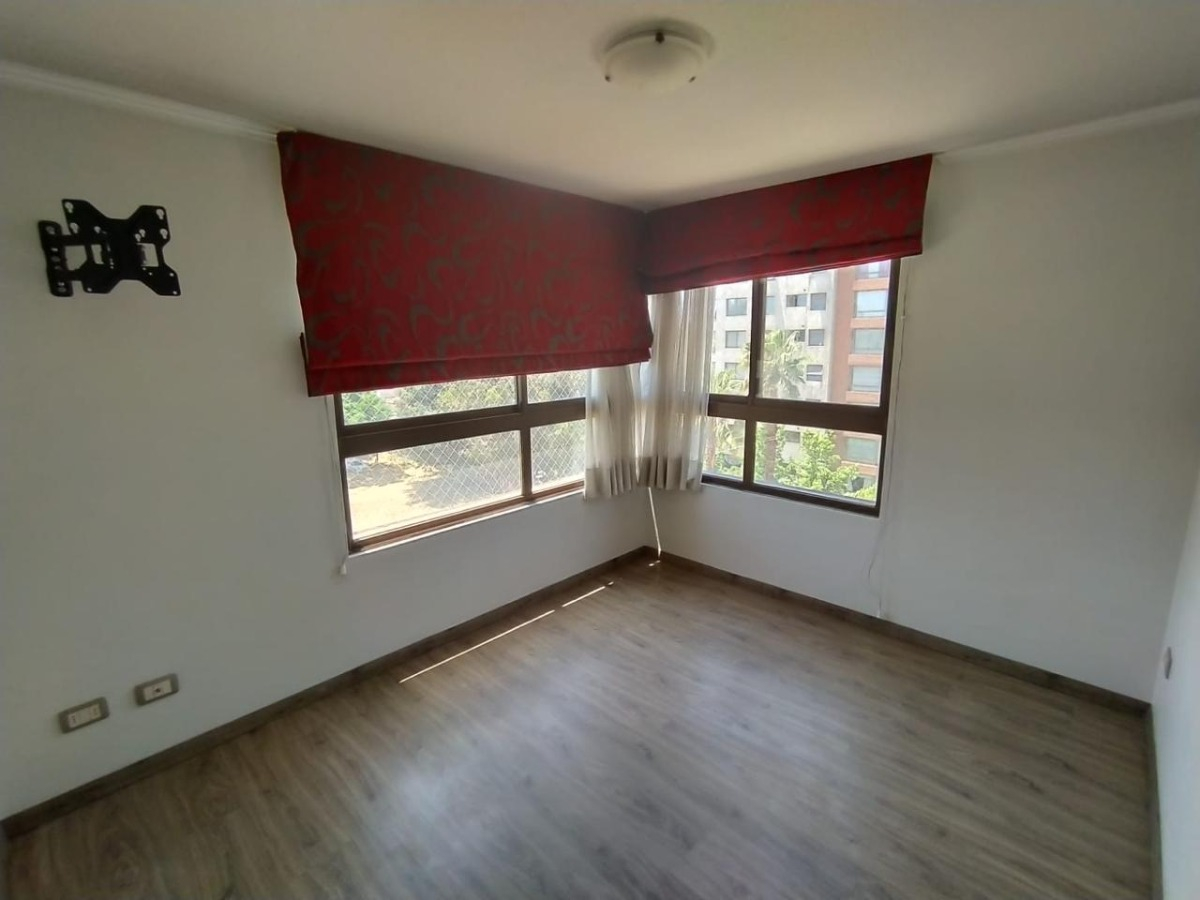 Venta Departamento 3D en suite Walk-in cl&oacute;set 2B 1E 1B Juan G&oacute;mez Millas - &Ntilde;u&ntilde;oa