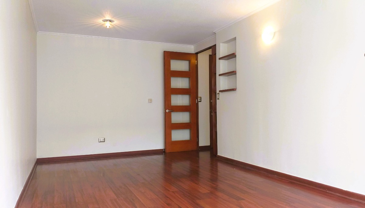 Venta Departamento NO 2D en suite Walk-in cl&oacute;set 2B 2E 1B  - Providencia