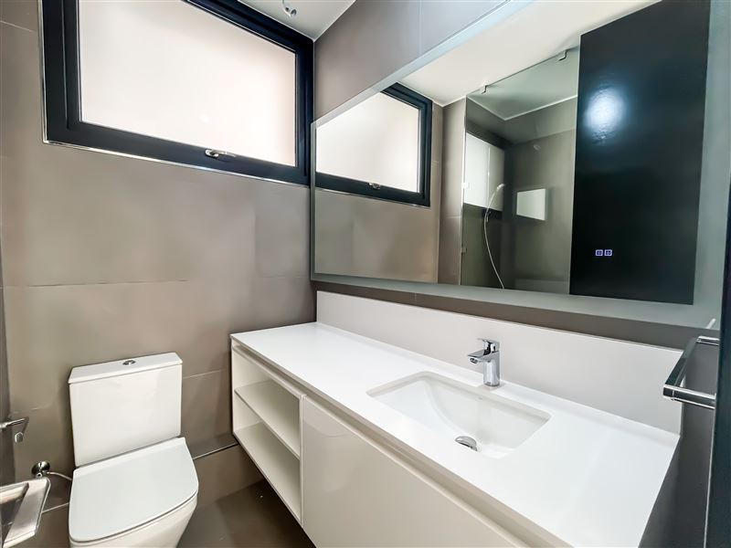 Venta Departamento Oriente 4D en suite Walk-in cl&oacute;set 5B 4E 2B La Dehesa - Lo Barnechea