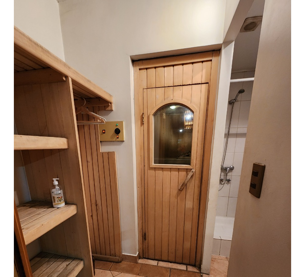 Venta Departamento NO 2D en suite 2B 1E 1B Barrio El Golf - Las Condes