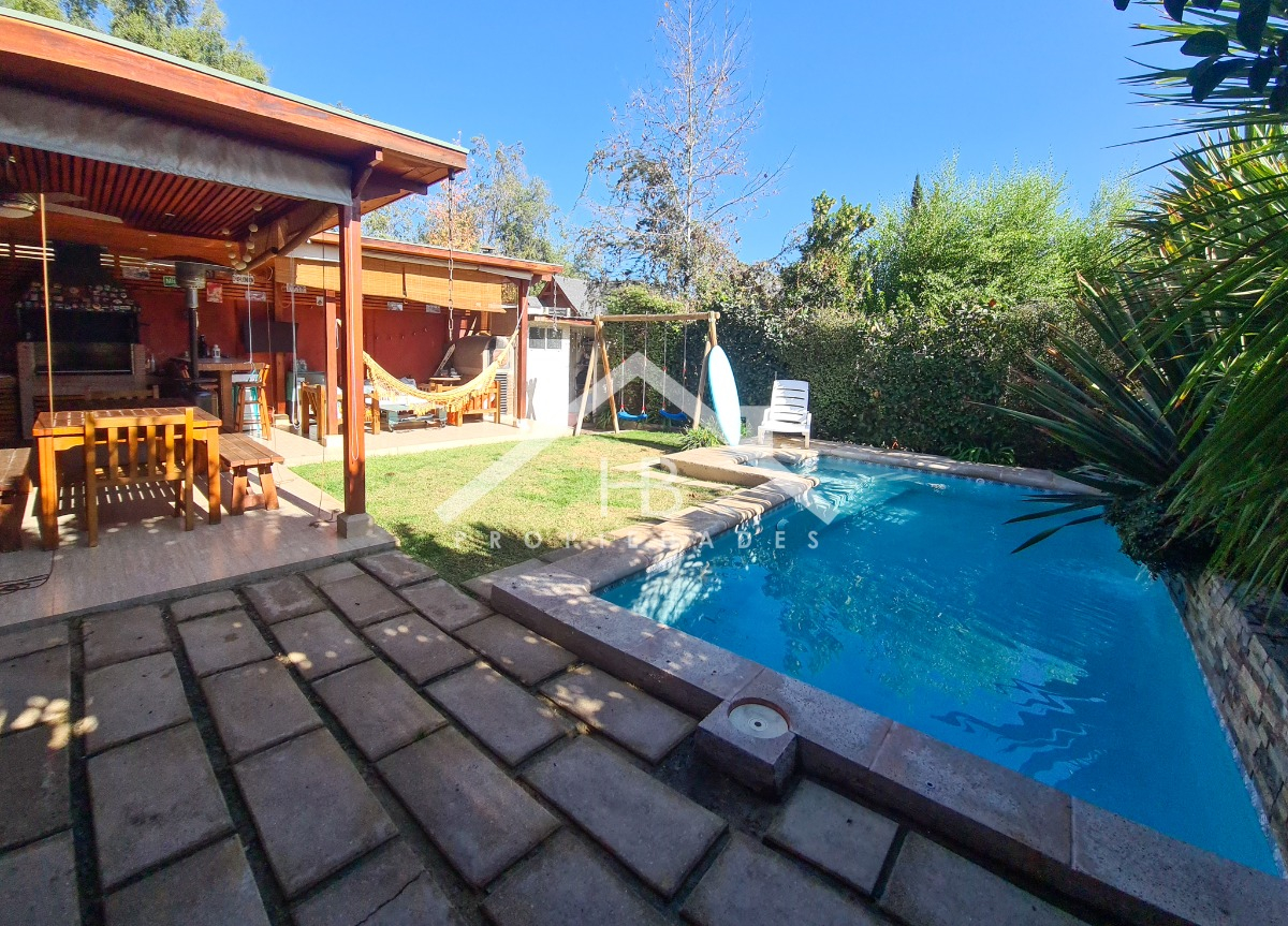 Venta Casa P 5D en suite Walk-in cl&oacute;set 6B 2E 1B San Carlos de Apoquindo - Las Condes