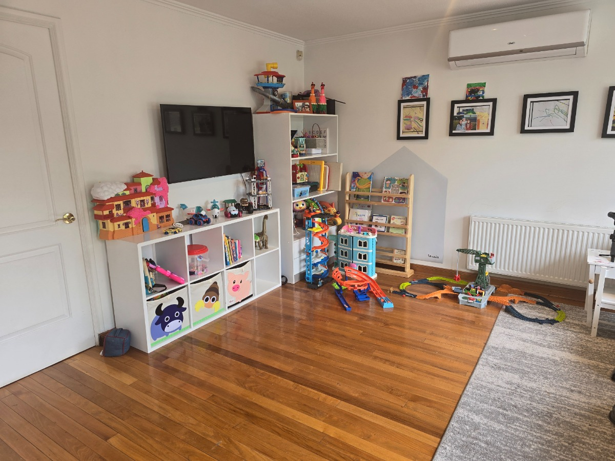 Venta Casa P 5D 4B 2E 2B San Carlos de Apoquindo - Las Condes