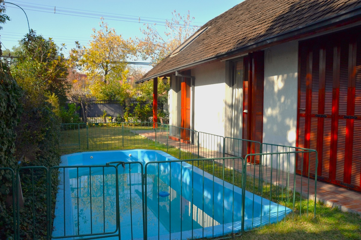 Venta Casa NO 4D en suite Walk-in cl&oacute;set 2B 2E 4B Estadio Croata - Vitacura