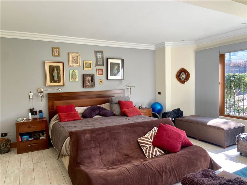 Venta Casa Norte 7D en suite Walk-in cl&oacute;set 6B 8E 2B Los Trapenses - Lo Barnechea