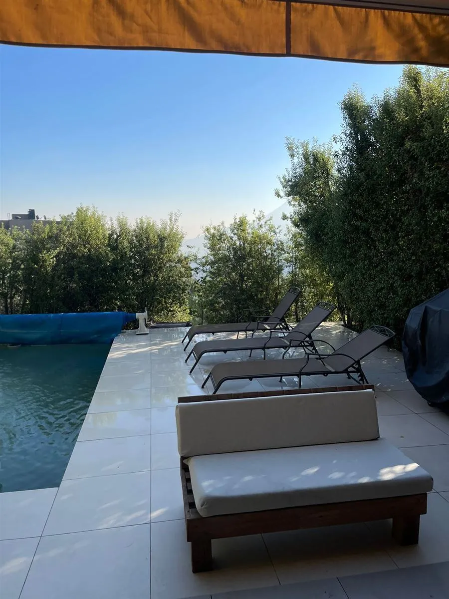 Venta Casa NP 4D Suite 4B 3E 1Bd Lo Curro - Vitacura