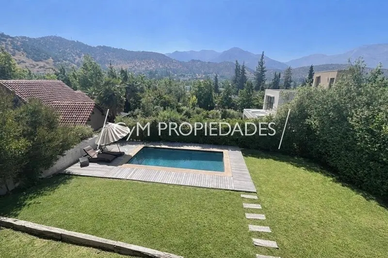 Venta Casa O 5D WI cl&oacute;set Suite 5B 2E El Huinganal - Lo Barnechea