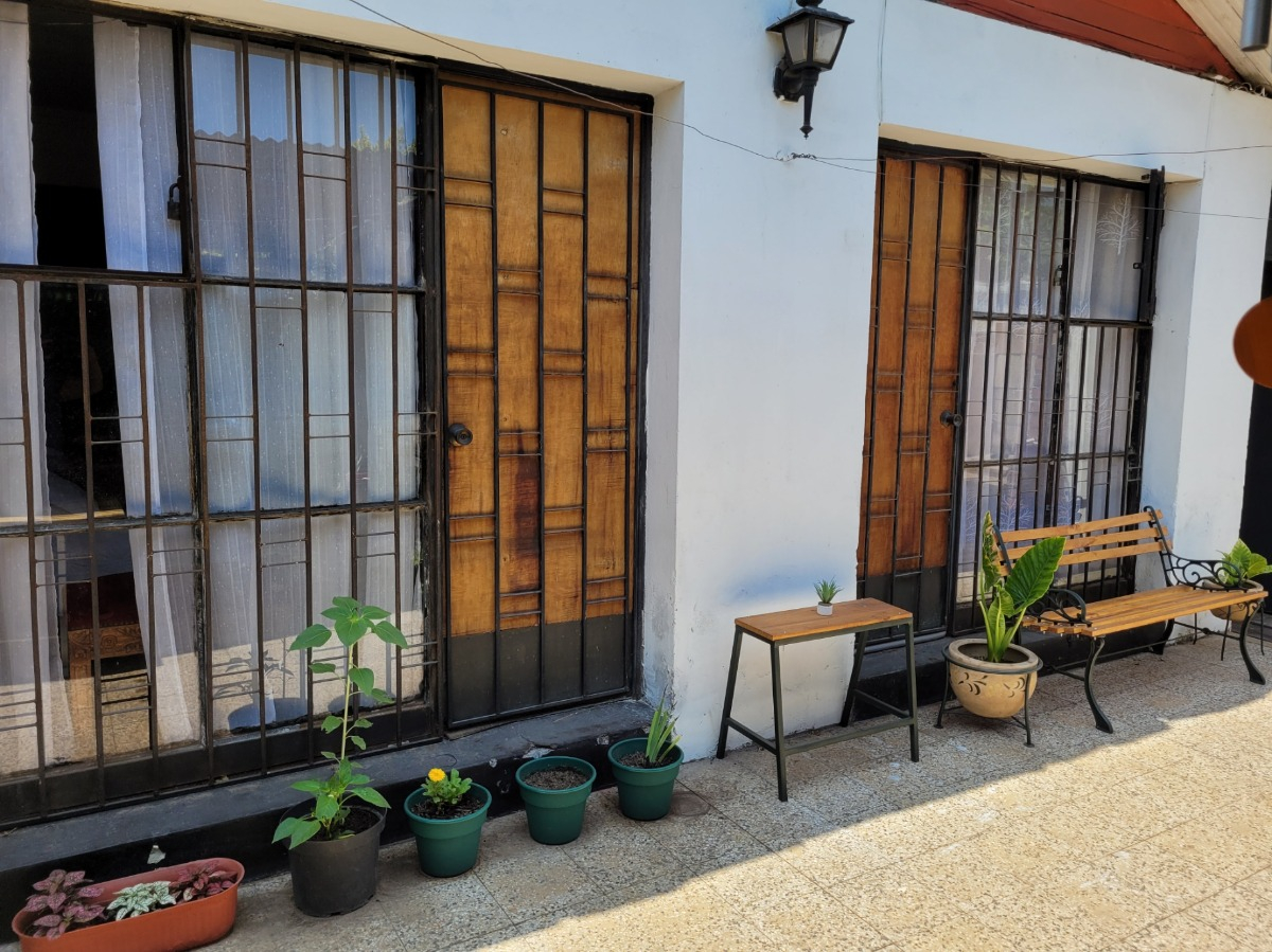 Venta Casa NO 3D 2B 2E 1B Metro Sim&oacute;n Bolivar - La Reina