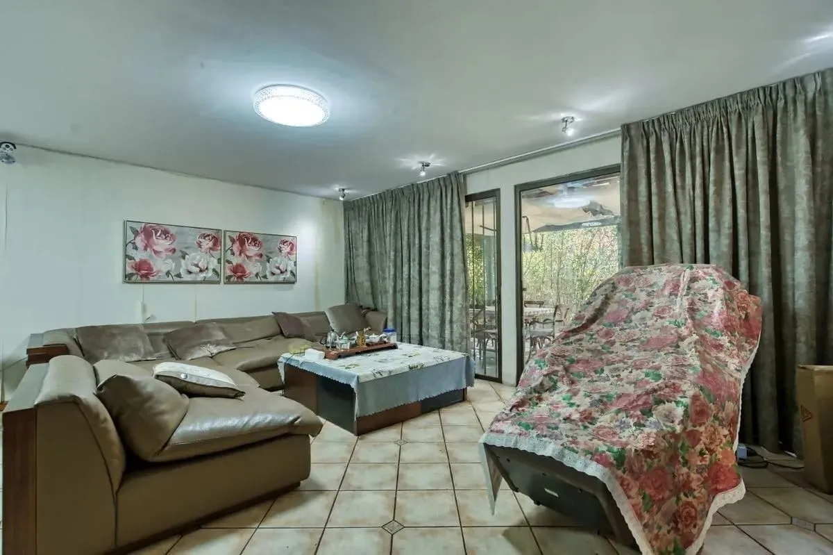 Venta Casa NO 5D WI cl&oacute;set Suite 4B 4E 1Bd Nuestra Se&ntilde;ora del Rosario - Vitacura