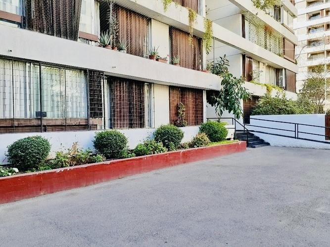 Venta Departamento NP 3D 2B 1E 1B Barrio El Golf - Las Condes