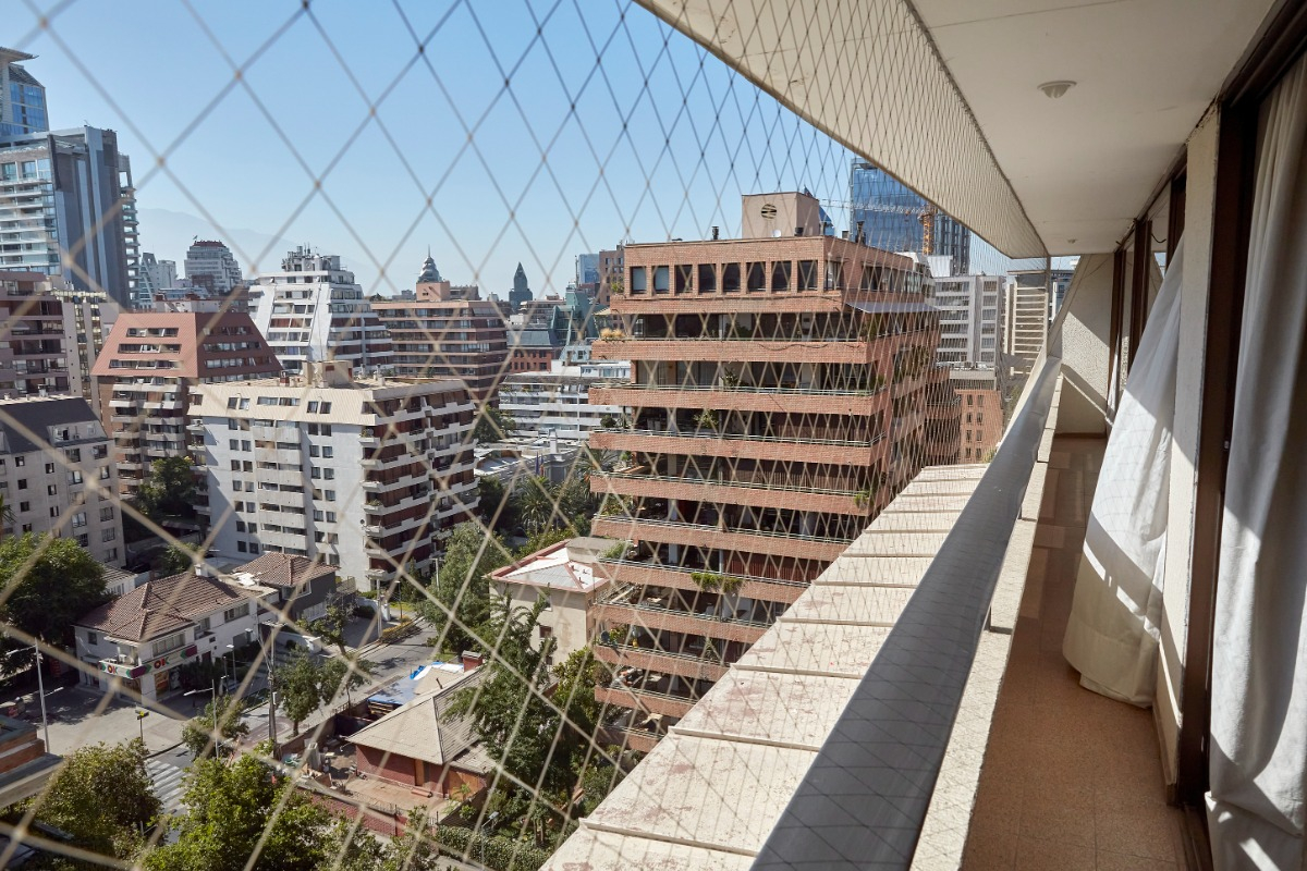 Venta Departamento NO 3D 4B 2E 1B Barrio El Golf - Las Condes