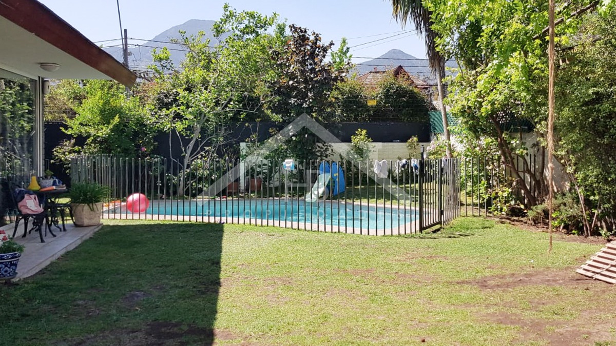 Venta Casa NO 5D en suite Walk-in cl&oacute;set 3B 2E 1B Juan XXIII - Vitacura