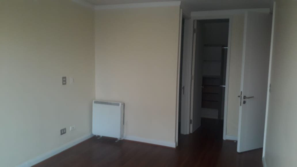 Arriendo Departamento 2D en suite Walk-in cl&oacute;set 2B 1E 1B Rotonda Atenas - Las Condes