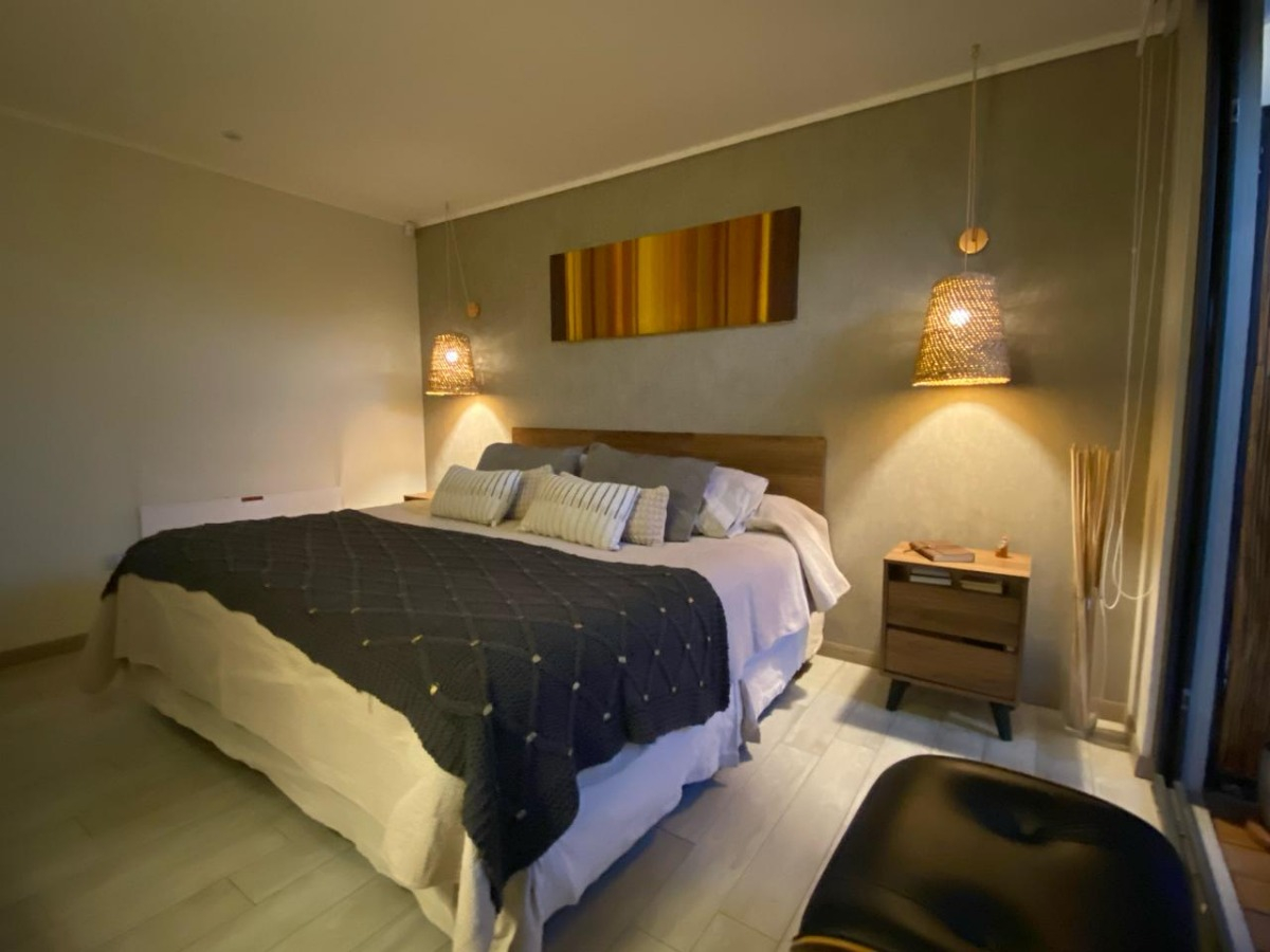 Venta Casa NO 4D en suite Walk-in cl&oacute;set 5B 2E 1B Rotonda Atenas - Las Condes