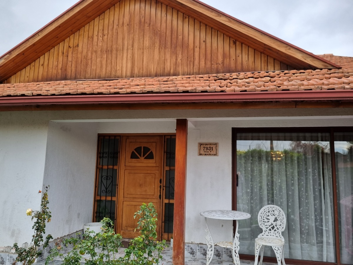 Venta Casa NO 4D en suite Walk-in cl&oacute;set 3B 2E Carlos Ossand&oacute;n - La Reina