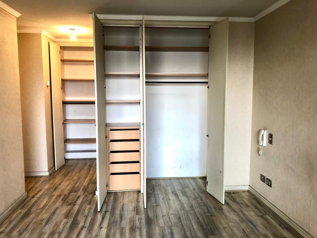 Arriendo Departamento NO 2D en suite Walk-in cl&oacute;set 2B 1E 1B Metro Monse&ntilde;or Eyzaguirre - &Ntilde;u&ntilde;oa