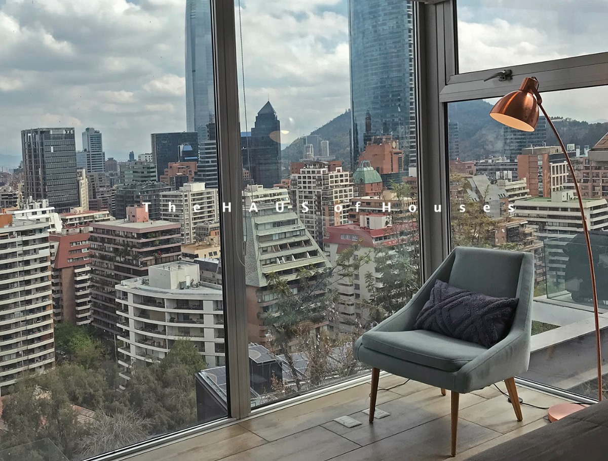 Venta Casa SO 5D en suite Walk-in cl&oacute;set 5B 3E 1B Barrio El Golf - Las Condes