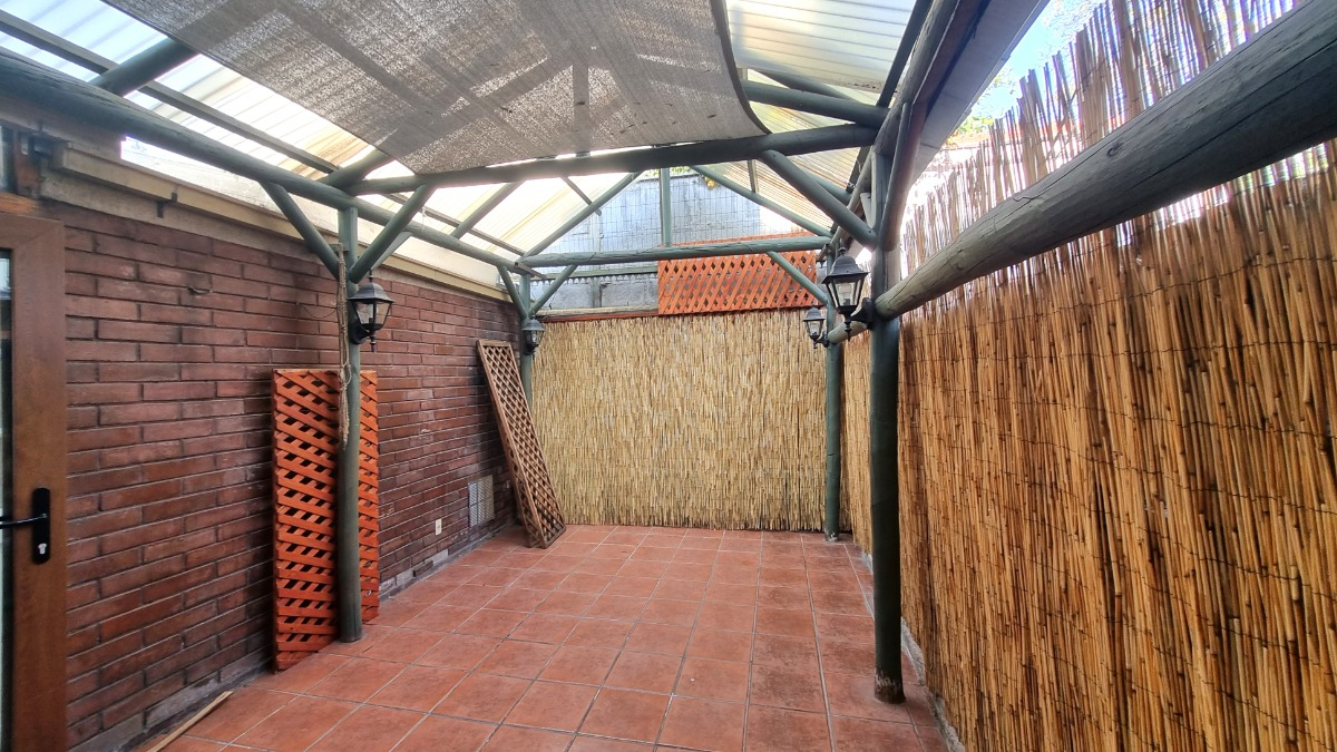 Arriendo Casa P 5D en suite Walk-in cl&oacute;set 4B 1E Carlos Ossand&oacute;n - La Reina